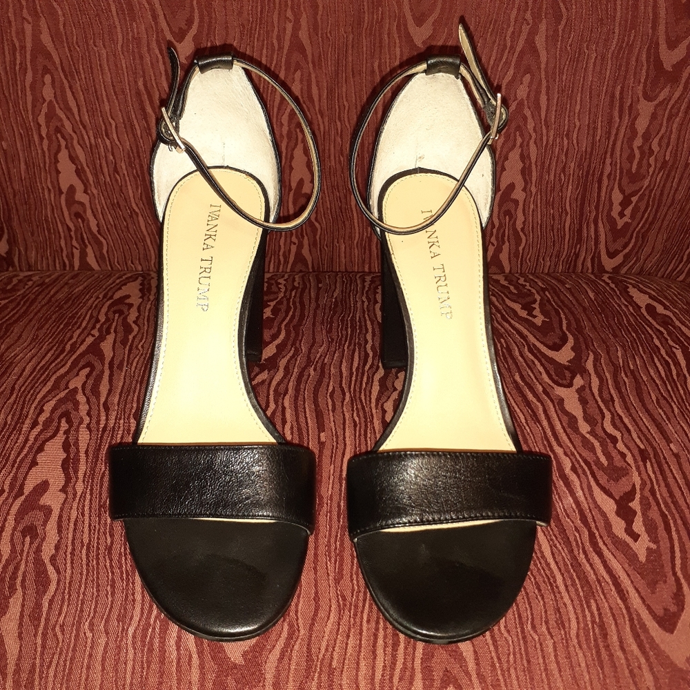 IVANKA TRUMP BLACK LEATHER ANKLE STRAP BLOCK HEELS SIZE 7M